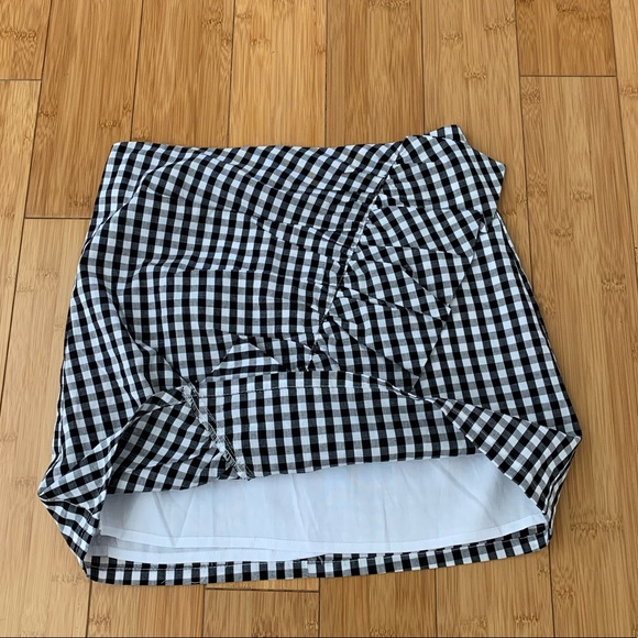 Lulu’s Gingham Mini Skirt - XS - Picture 6 of 8